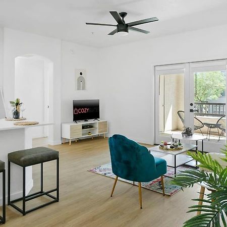 Cozysuites Glendale By The Stadium With Pool 02 Esterno foto
