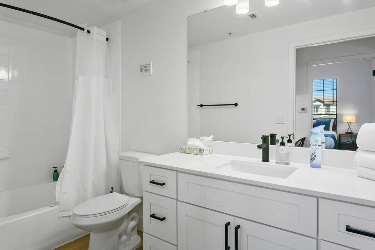 Cozysuites Glendale By The Stadium With Pool 02 Esterno foto