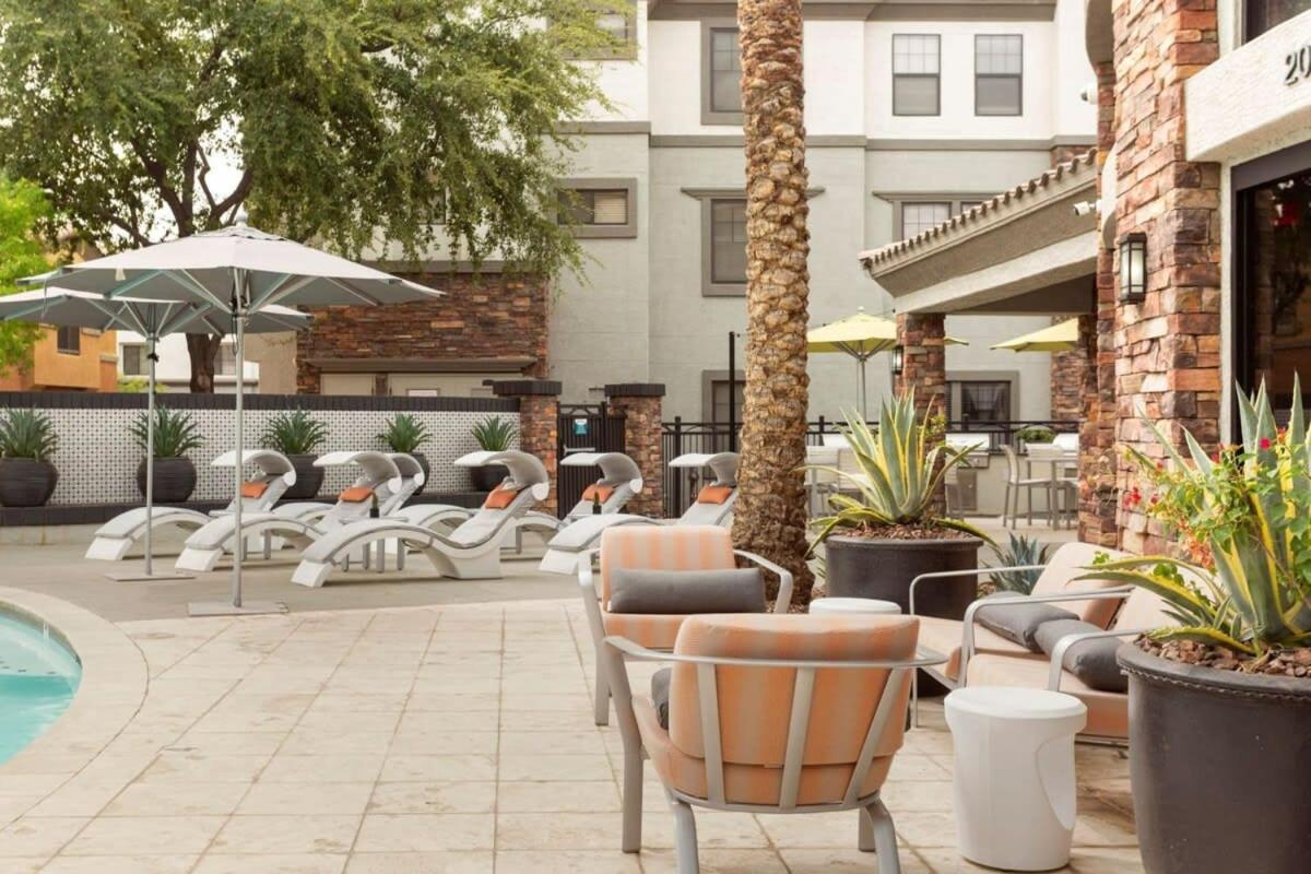 Cozysuites Glendale By The Stadium With Pool 02 Esterno foto